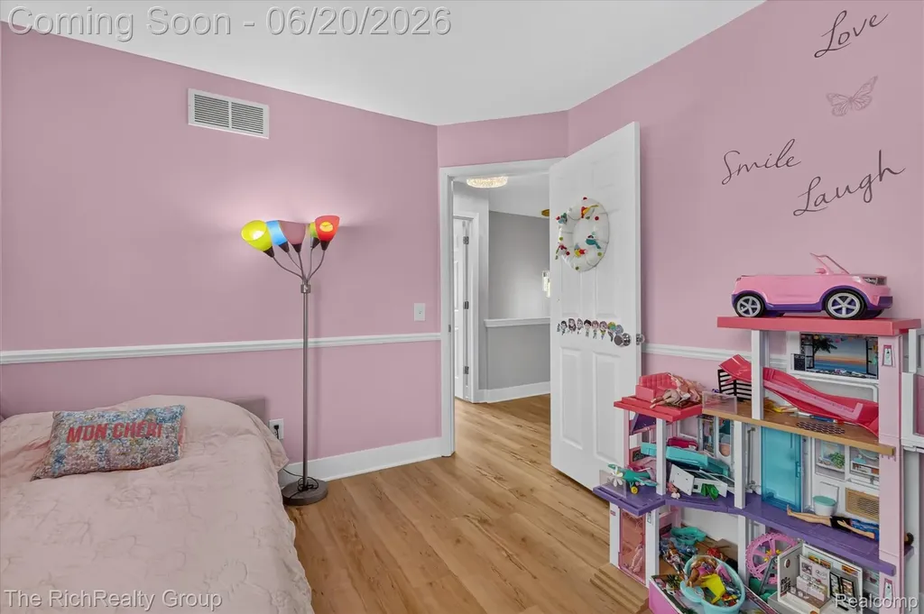 47185 Scarlet Drive S Novi City MI 48374