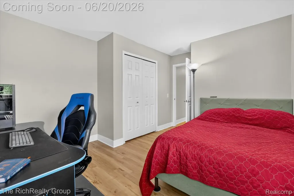 47185 Scarlet Drive S Novi City MI 48374