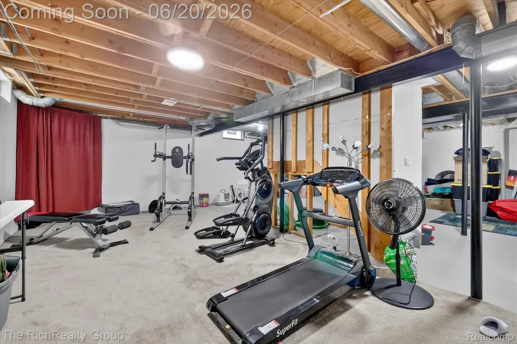 47185 Scarlet Drive S Novi City MI 48374