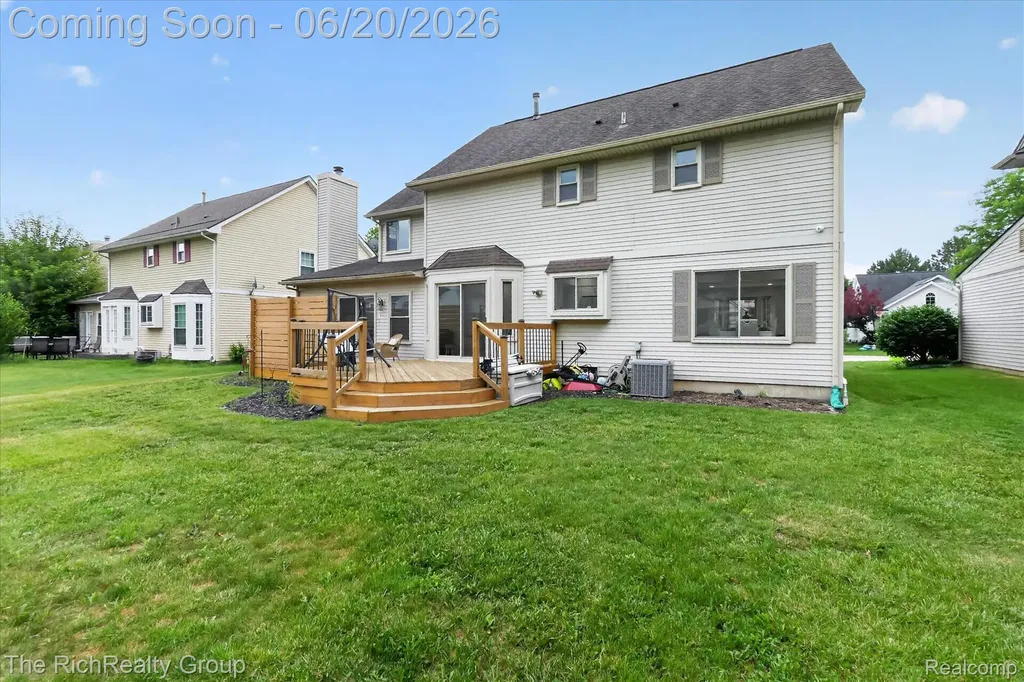 47185 Scarlet Drive S Novi City MI 48374