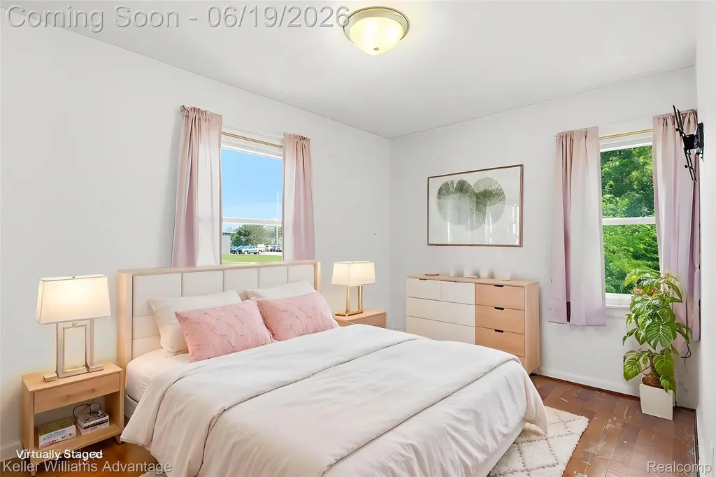 13592 Berwyn Redford Charter Township MI 48239