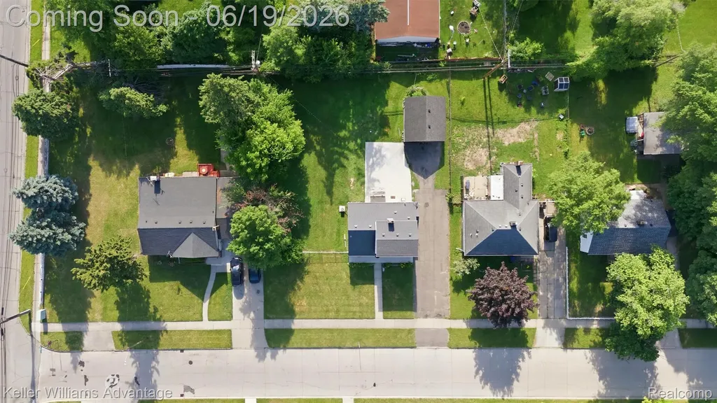 13592 Berwyn Redford Charter Township MI 48239