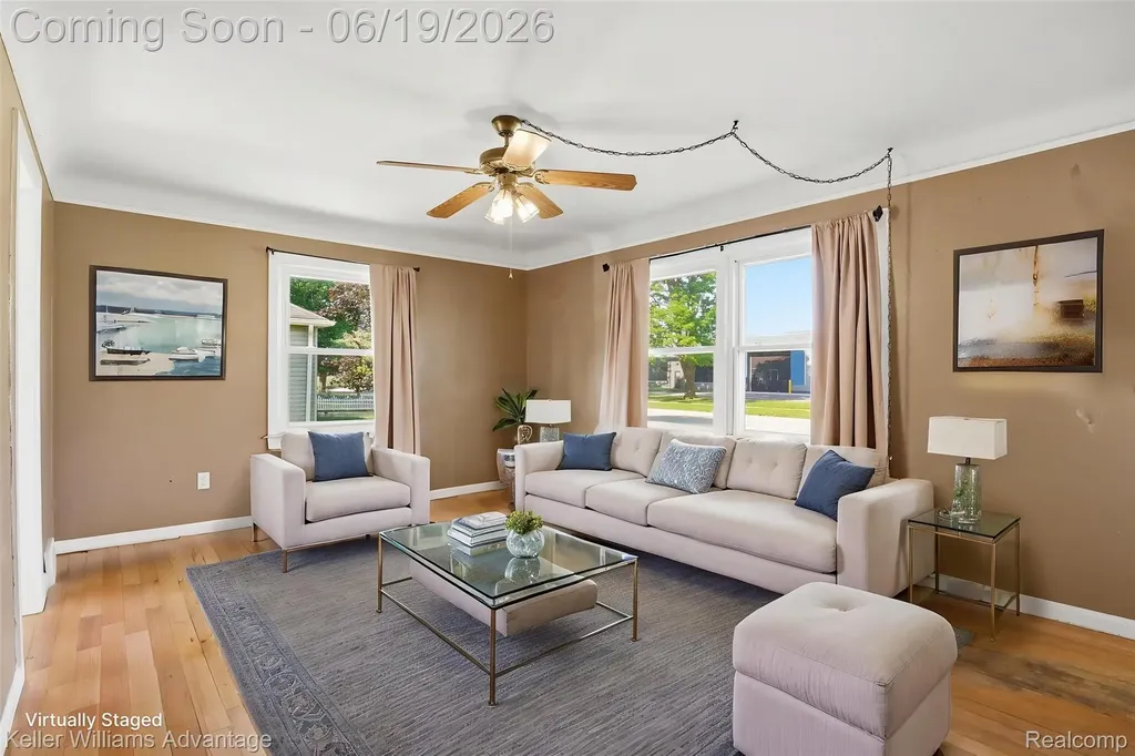 13592 Berwyn Redford Charter Township MI 48239