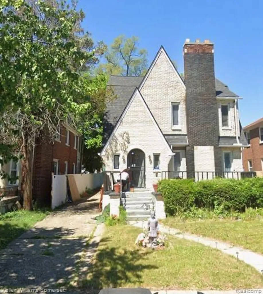 17393 Wisconsin Street Detroit City MI 48221