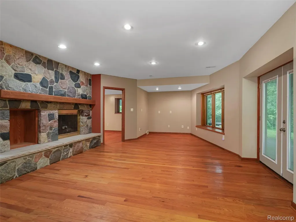 3378 Jossman Hills Groveland Township MI 48462