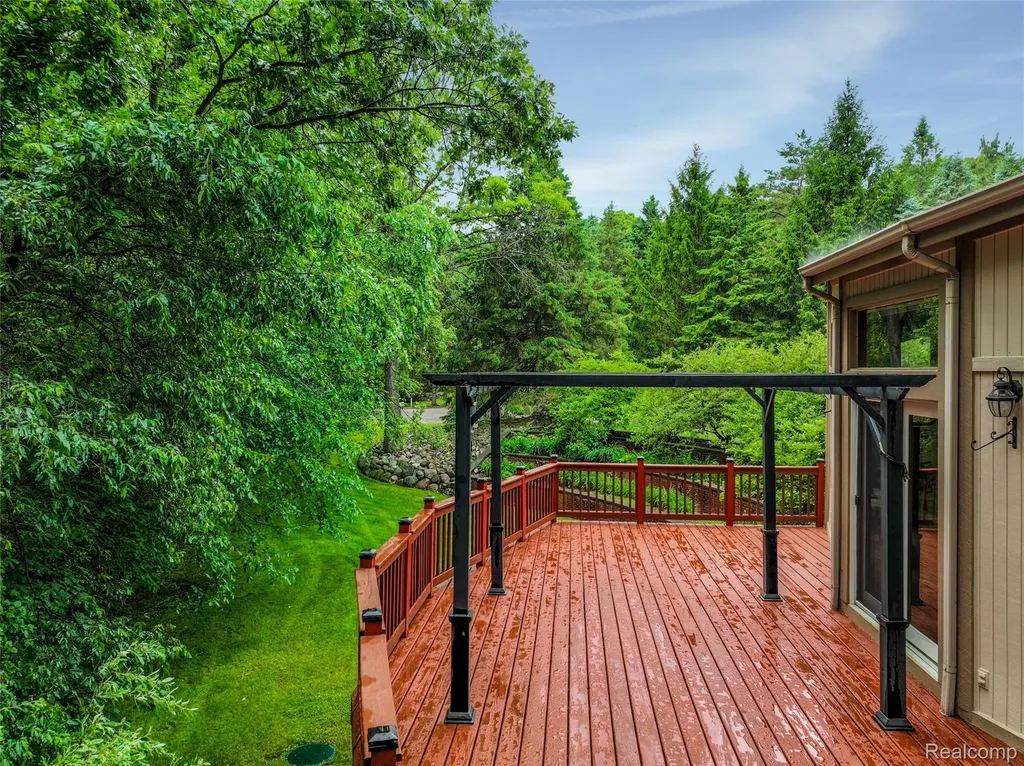 3378 Jossman Hills Groveland Township MI 48462