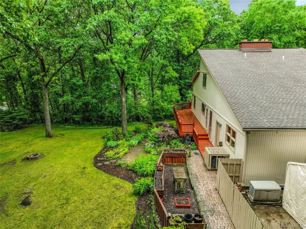 3378 Jossman Hills Groveland Township MI 48462