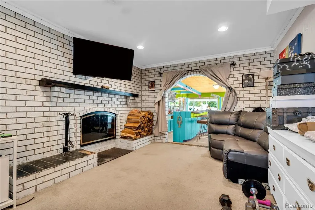 25436 Montebello Drive Woodhaven City MI 48183
