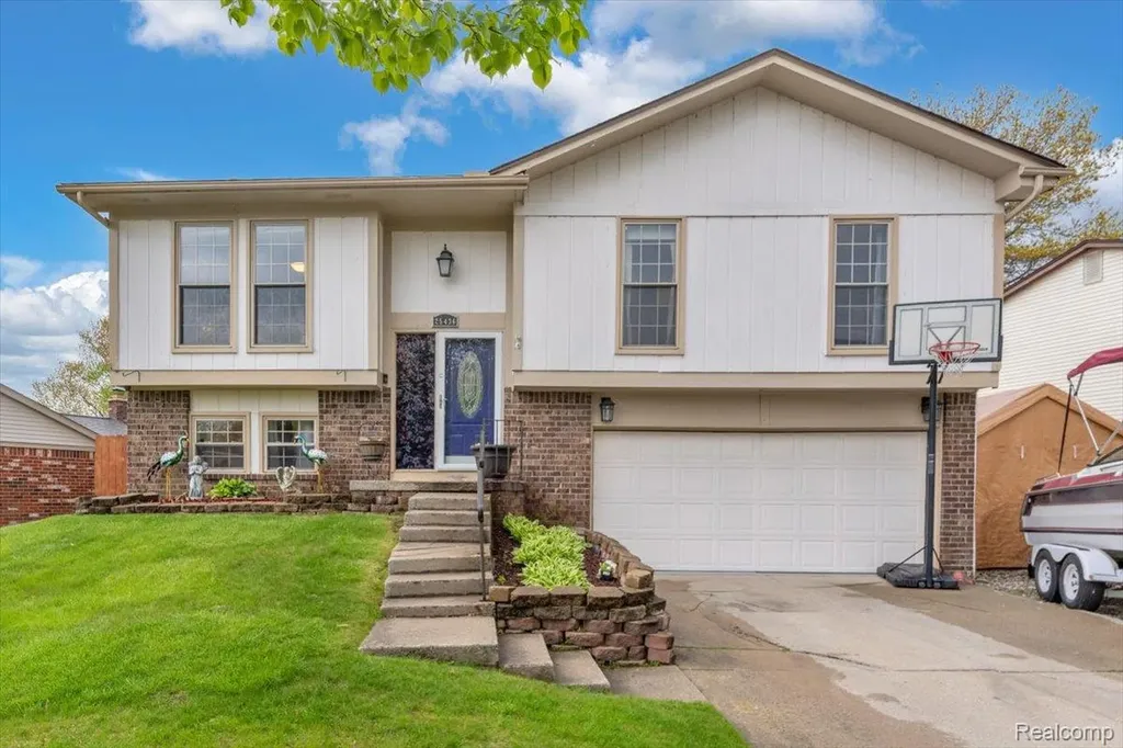 25436 Montebello Drive Woodhaven City MI 48183