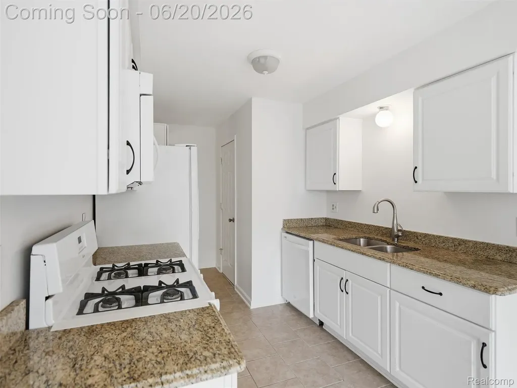 34717 E Wilma Court Chesterfield Township MI 48047