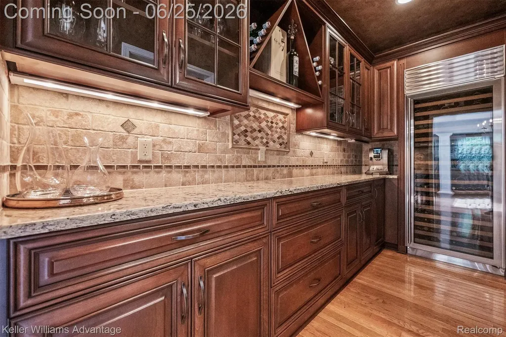 1270 Buckboard Circle South Lyon City MI 48178
