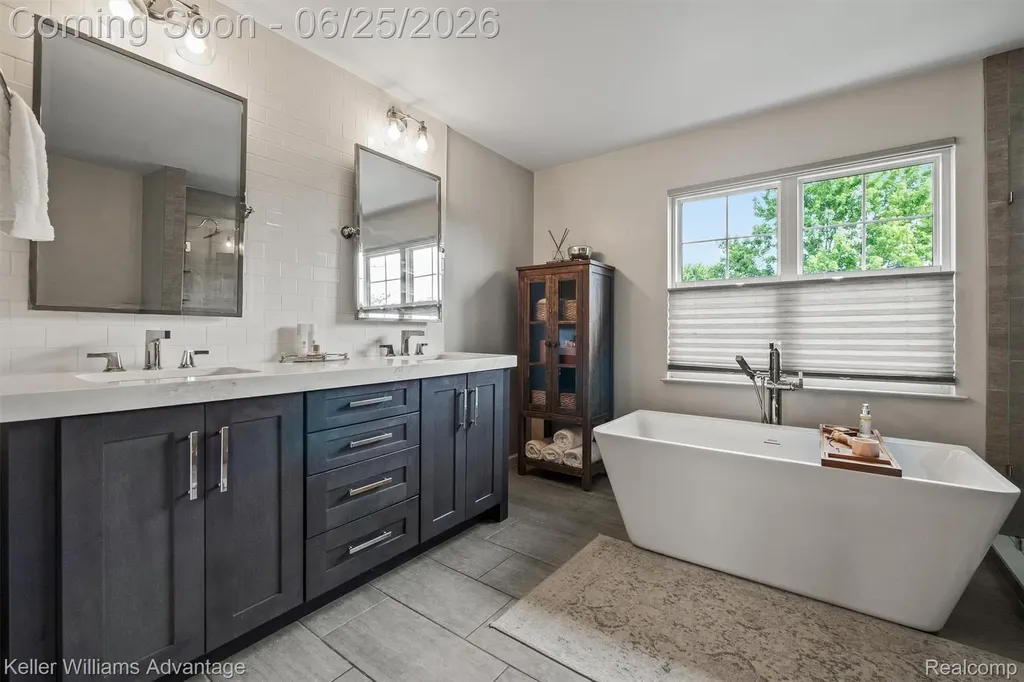 1270 Buckboard Circle South Lyon City MI 48178