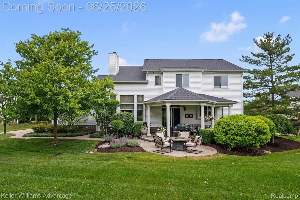 1270 Buckboard Circle South Lyon City MI 48178