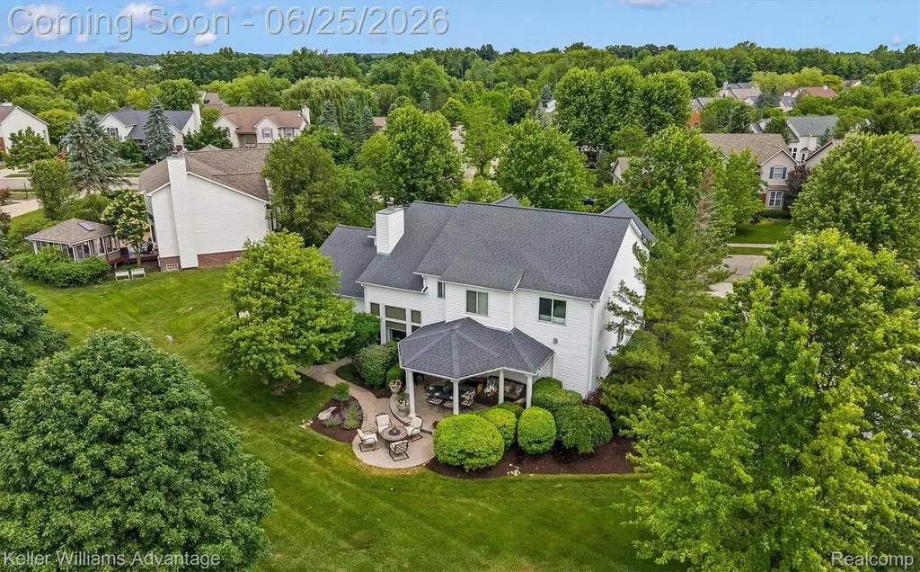 1270 Buckboard Circle South Lyon City MI 48178