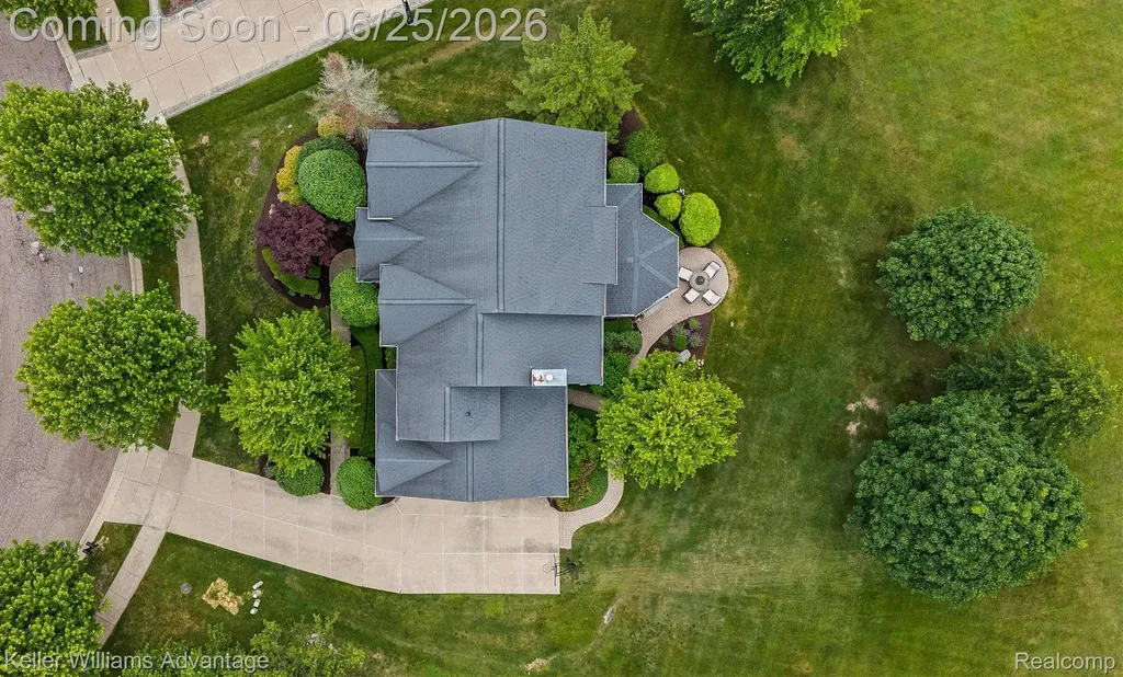 1270 Buckboard Circle South Lyon City MI 48178