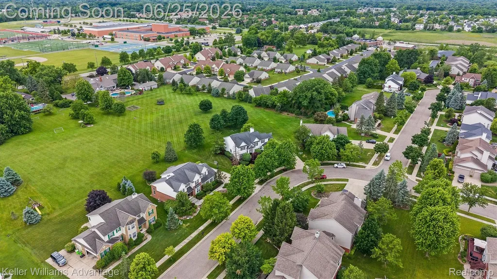 1270 Buckboard Circle South Lyon City MI 48178