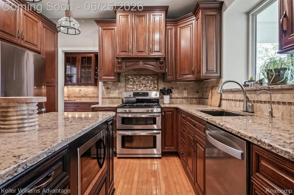 1270 Buckboard Circle South Lyon City MI 48178