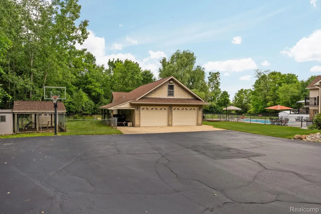 2325 7 Mile Road Northfield Township MI 48178