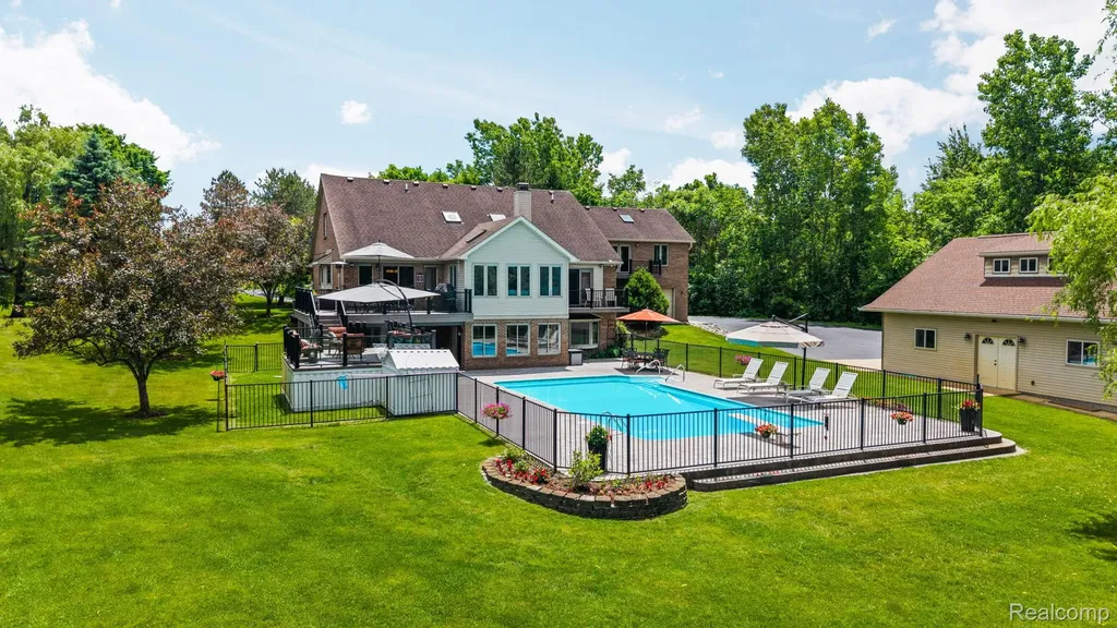 2325 7 Mile Road Northfield Township MI 48178