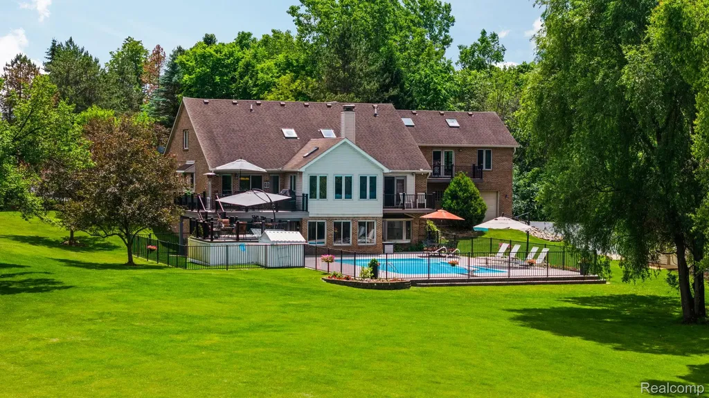 2325 7 Mile Road Northfield Township MI 48178