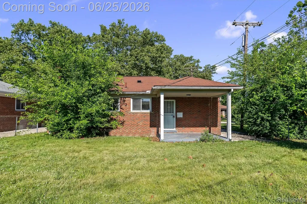23520 Marlow Street Oak Park City MI 48237