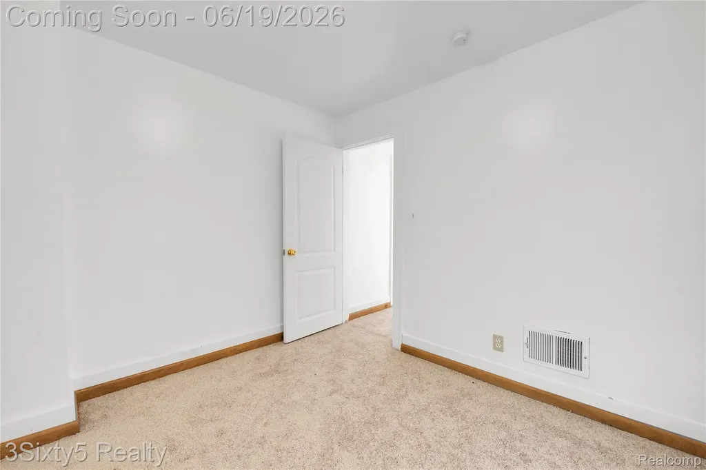 6562 Westpoint Street Taylor City MI 48180
