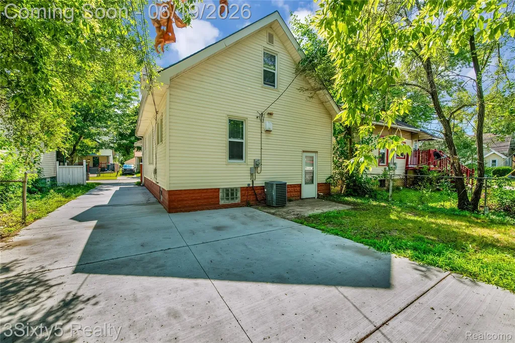 6562 Westpoint Street Taylor City MI 48180