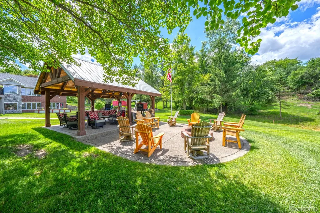 5233 Crawford Road Dryden Township MI 48428
