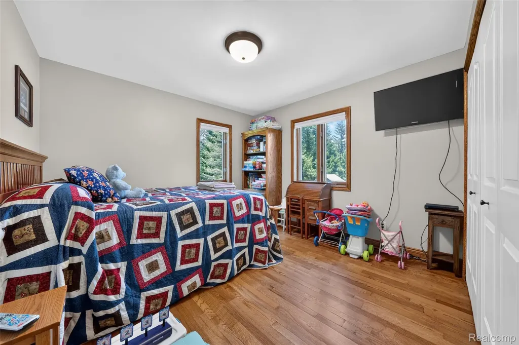 5233 Crawford Road Dryden Township MI 48428