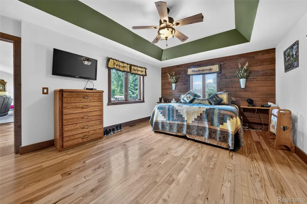 5233 Crawford Road Dryden Township MI 48428