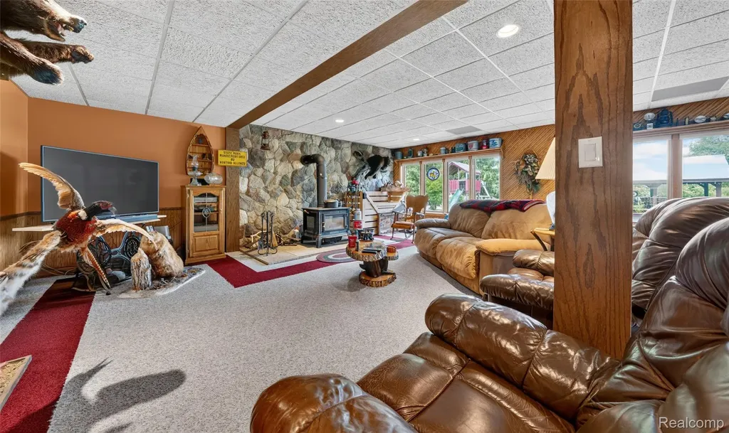 5233 Crawford Road Dryden Township MI 48428