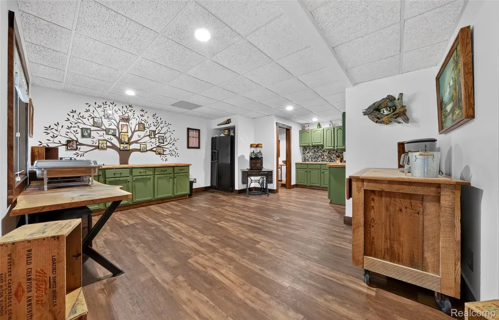 5233 Crawford Road Dryden Township MI 48428