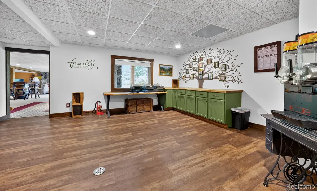 5233 Crawford Road Dryden Township MI 48428