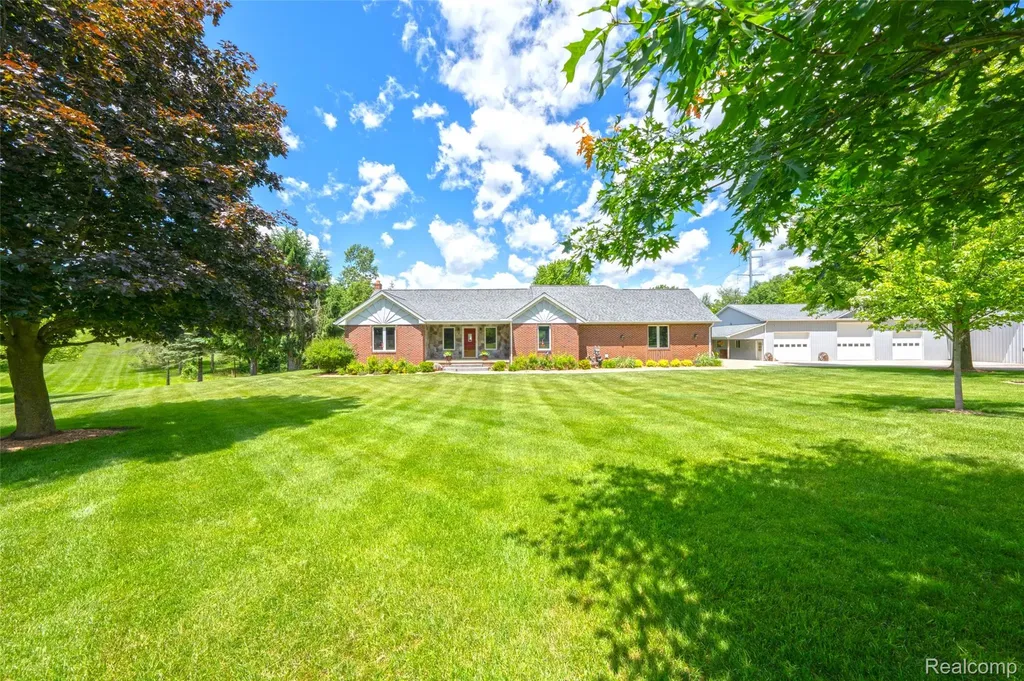 5233 Crawford Road Dryden Township MI 48428