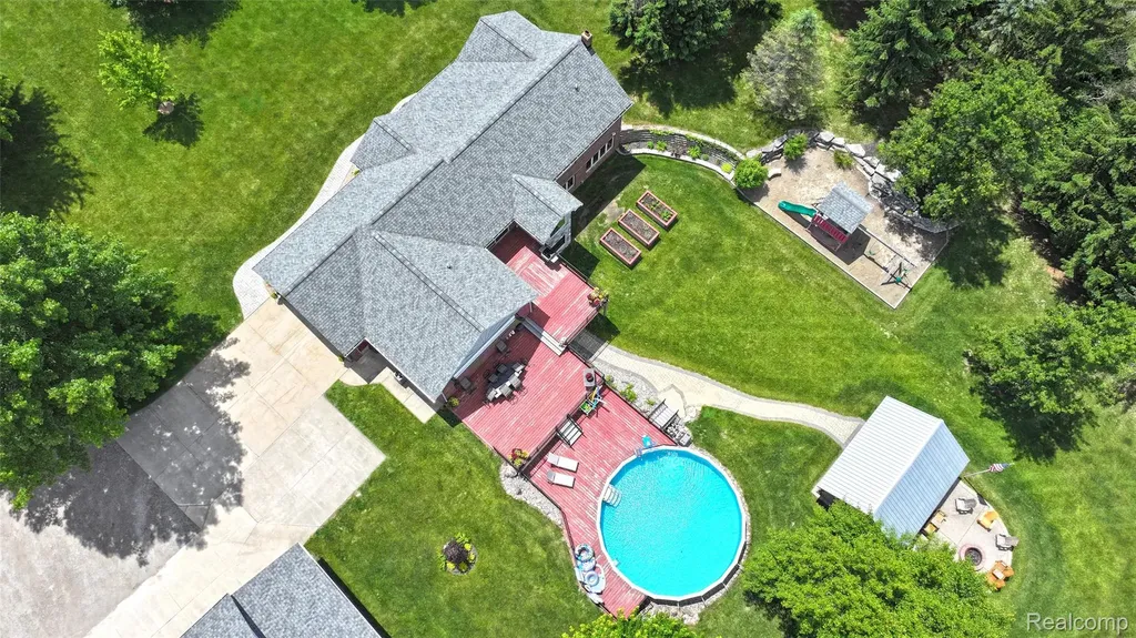 5233 Crawford Road Dryden Township MI 48428