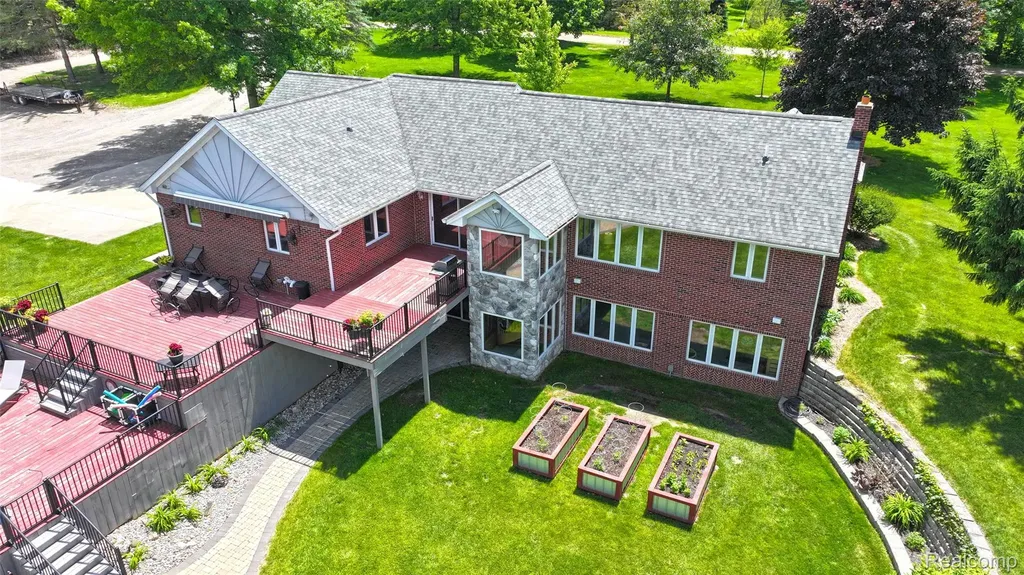 5233 Crawford Road Dryden Township MI 48428