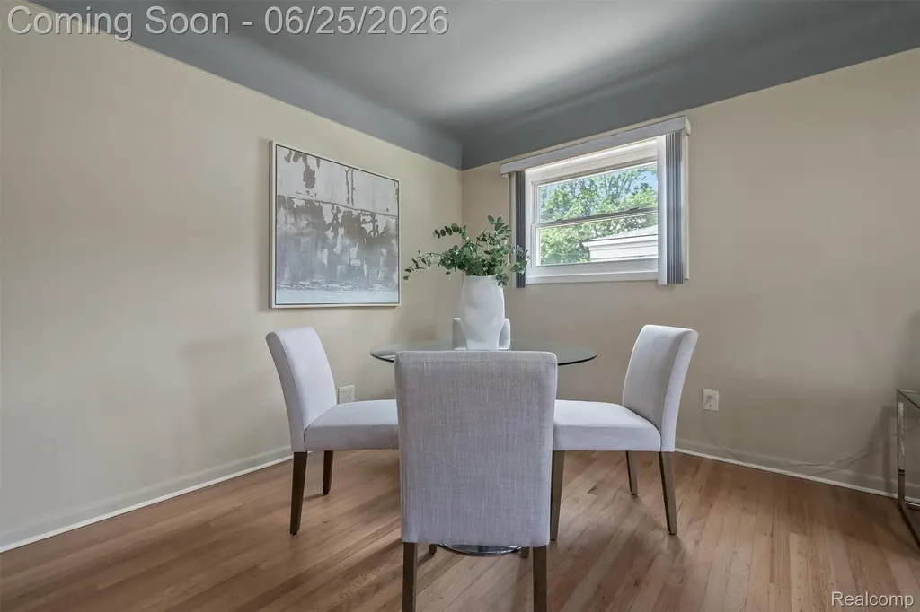 35919 Larchwood Street Clinton Charter Township MI 48035