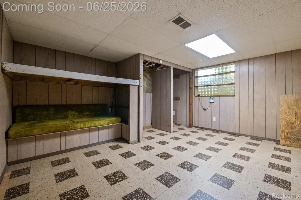 35919 Larchwood Street Clinton Charter Township MI 48035