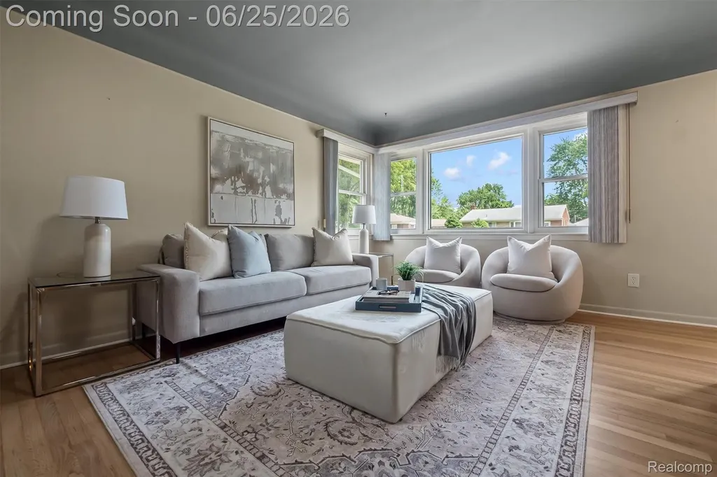 35919 Larchwood Street Clinton Charter Township MI 48035