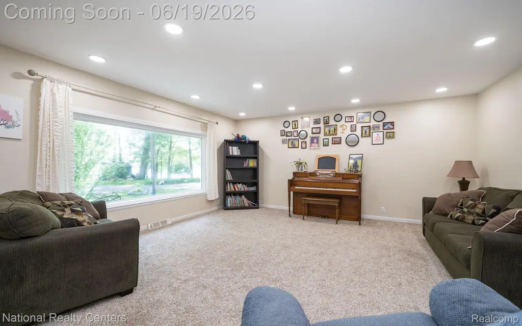5223 Woodlane Road Independence Charter Township MI 48348