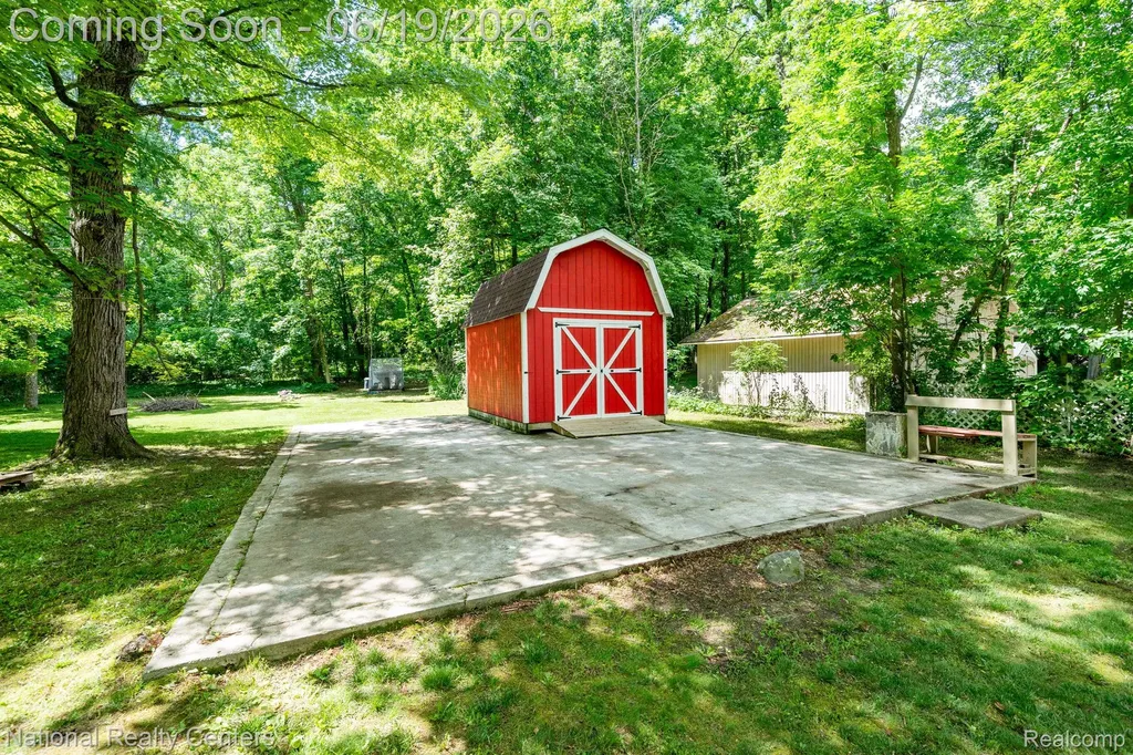 5223 Woodlane Road Independence Charter Township MI 48348