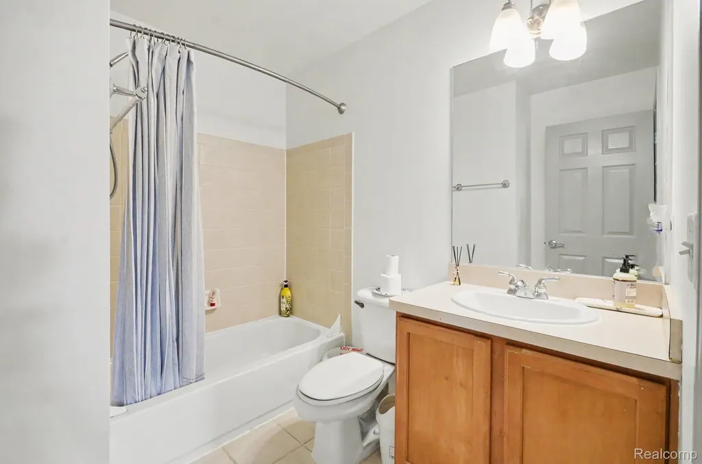 29307 Douglas Drive Novi City MI 48377