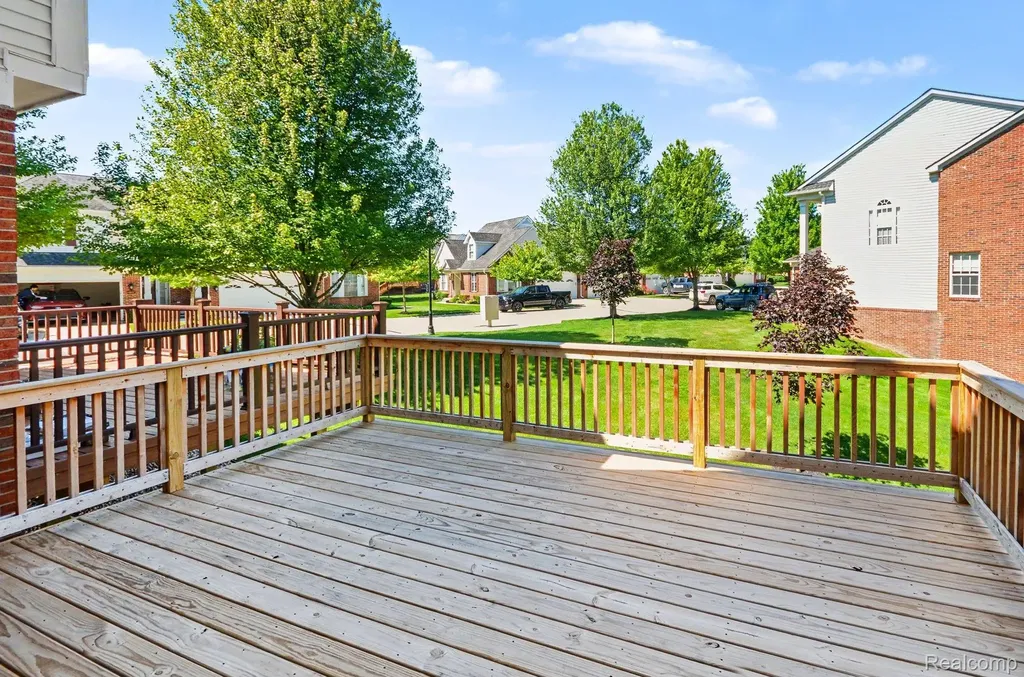 29307 Douglas Drive Novi City MI 48377