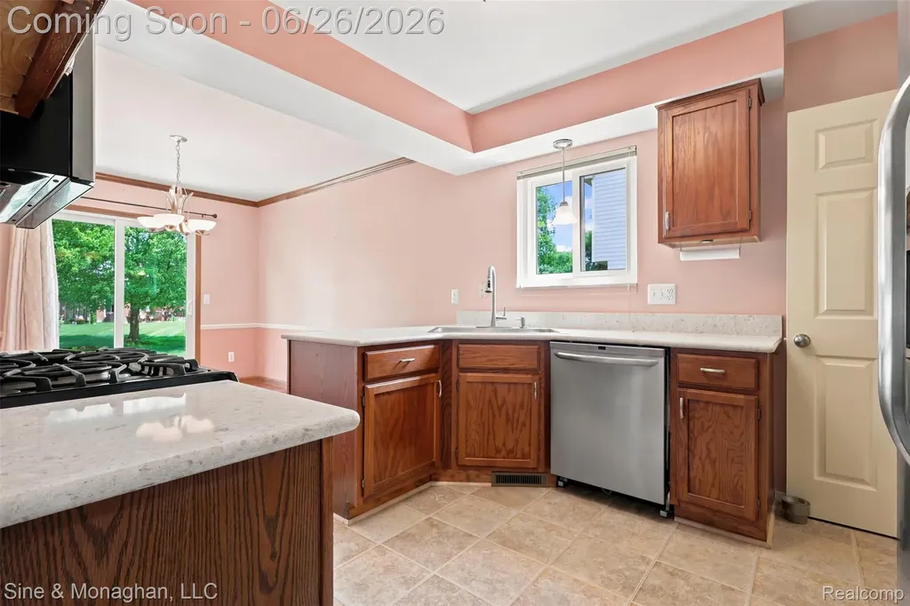 28047 Maple Forest Boulevard E Harrison Charter Township MI 48045
