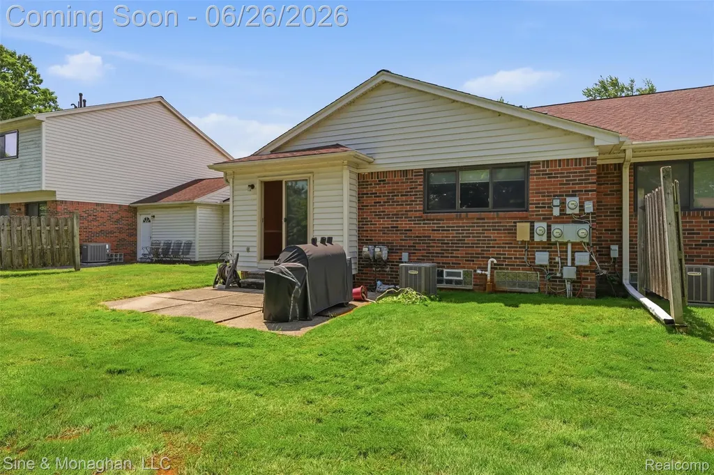 28047 Maple Forest Boulevard E Harrison Charter Township MI 48045