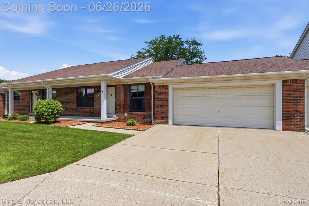 28047 Maple Forest Boulevard E Harrison Charter Township MI 48045