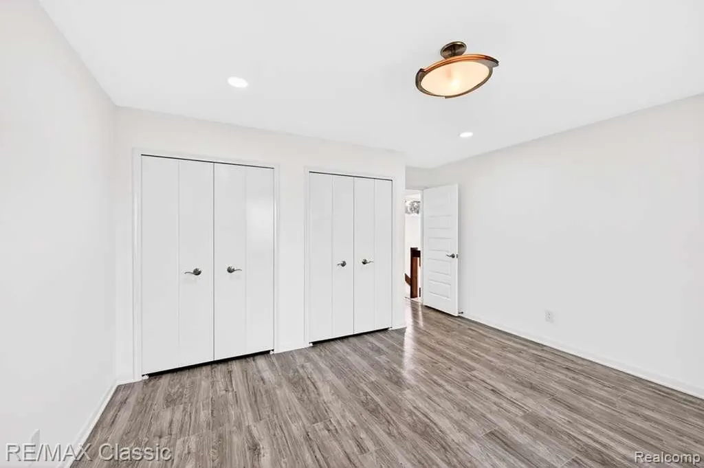 30779 Country Ridge Circle Farmington Hills City MI 48331