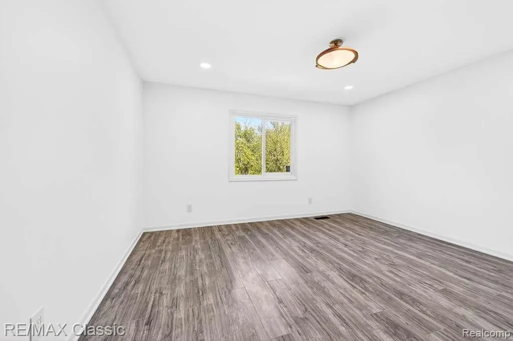 30779 Country Ridge Circle Farmington Hills City MI 48331