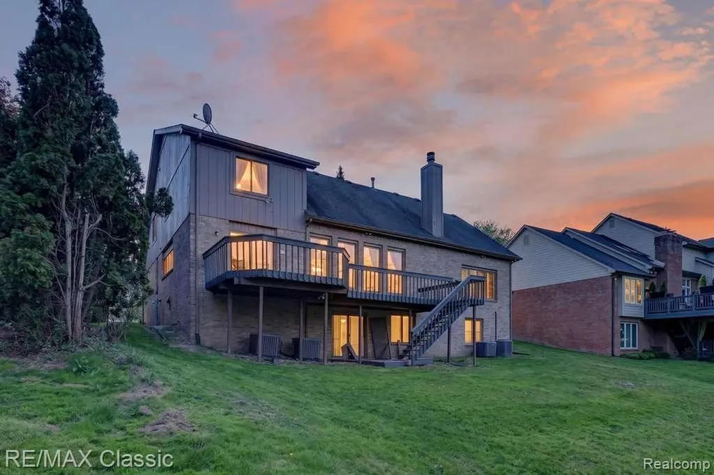 30779 Country Ridge Circle Farmington Hills City MI 48331
