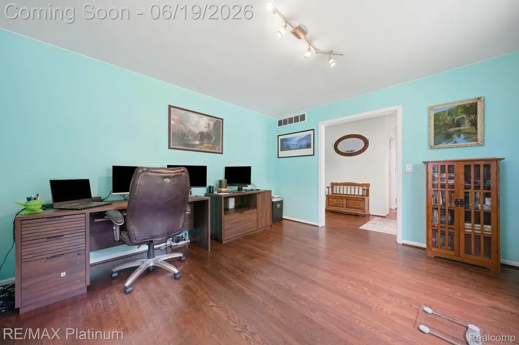1321 Glen Oak Drive Rose Township MI 48442